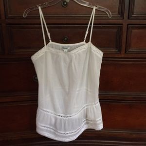 Old Navy white lace trimmed tank top